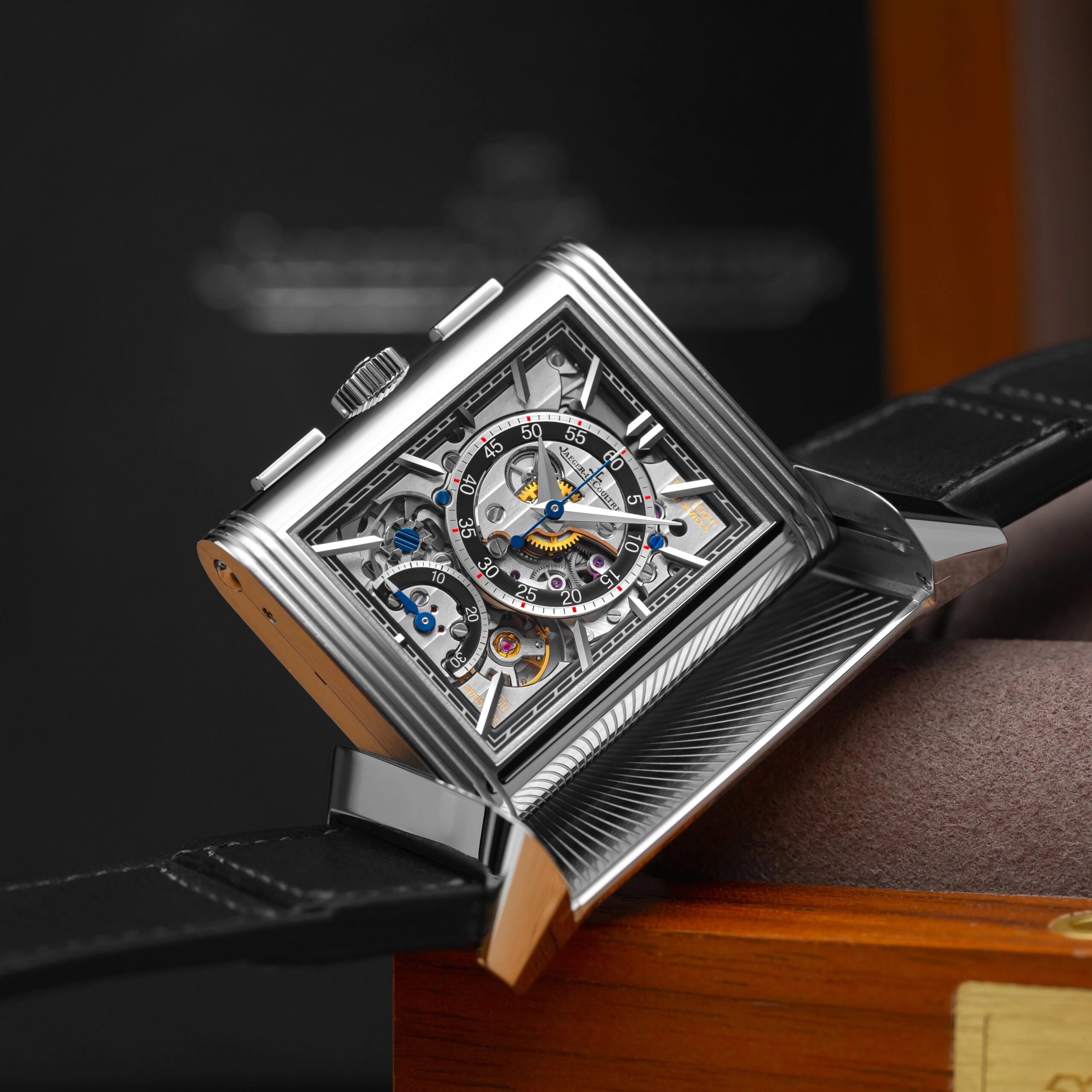 A Quick History of the Jaeger-LeCoultre Reverso with 5 Top Watches 