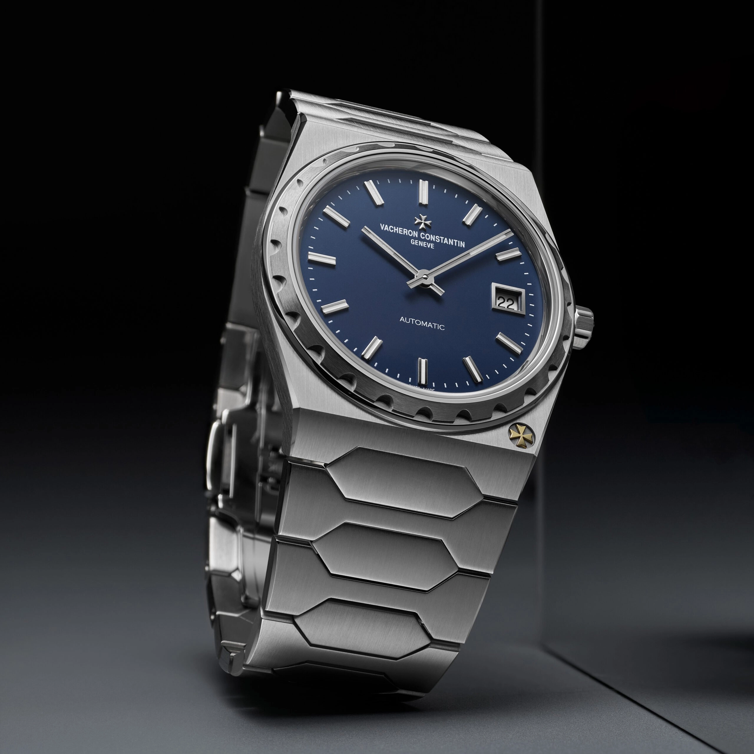 Introducing the New Vacheron Constantin 222 in Stainless Steel